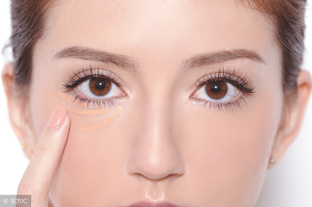有眼纹老十岁抚平细纹三步搞定,眼纹贴抗皱去细纹不显老