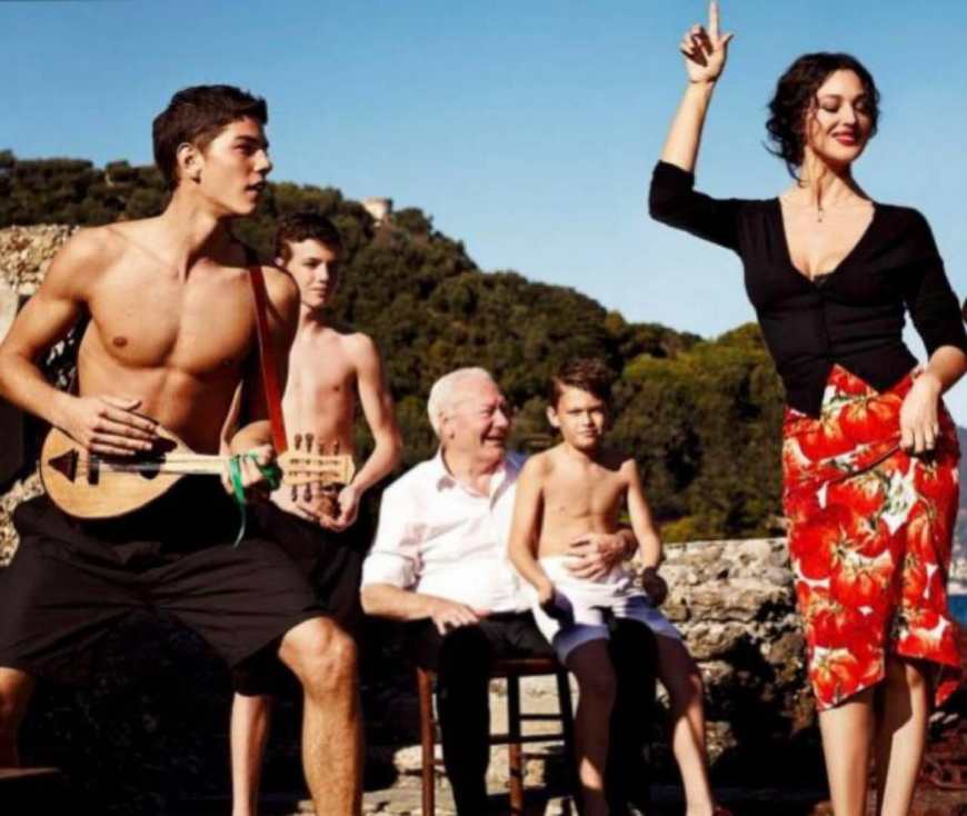 意大利国宝级女星莫妮卡贝鲁奇,莫妮卡贝鲁奇意大利国宝级