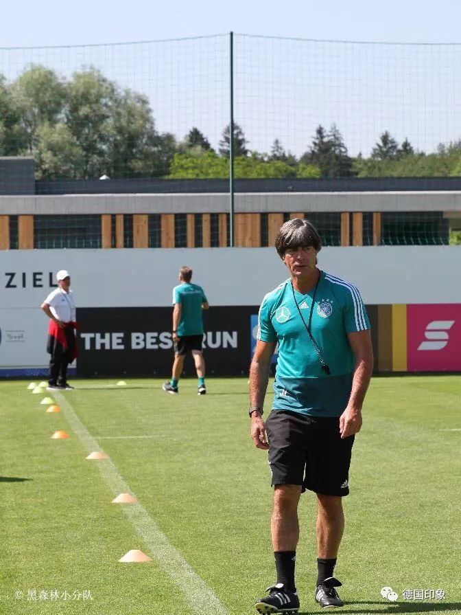 探营再次冲击大力神杯的德国队