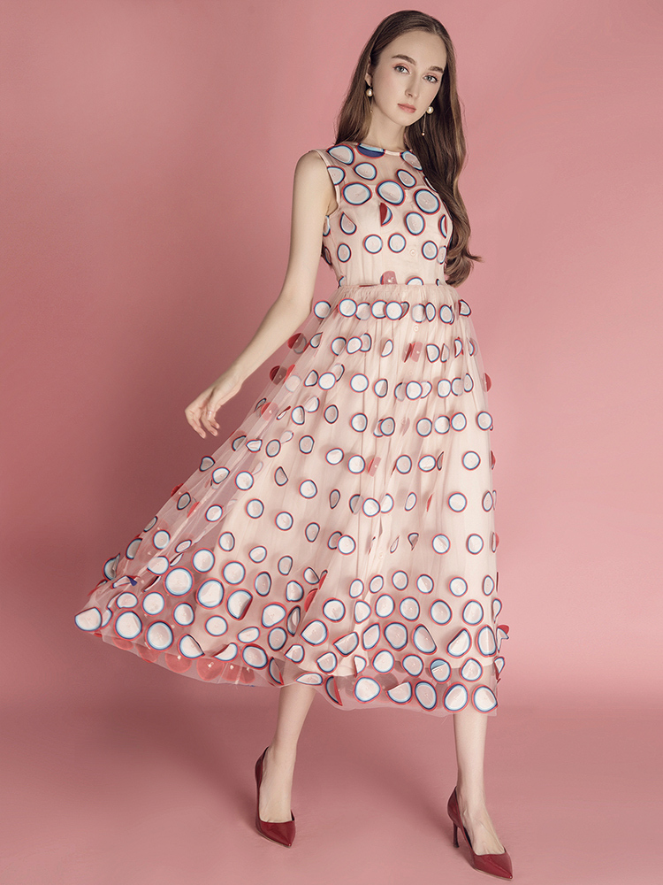 既时尚又经典的气质连衣裙,ur摩登复古一字吊带连衣裙