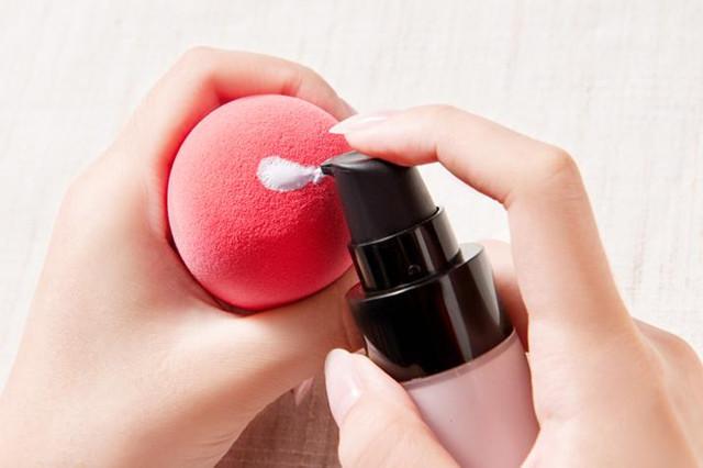 bb霜和粉底液哪个好呢,bb霜粉底液跟隔离霜的区别