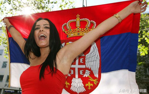 2018世界杯养眼女球迷,世界杯八强女球迷争奇斗艳