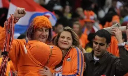 享受世界杯带来的快乐,享受世界杯乐趣