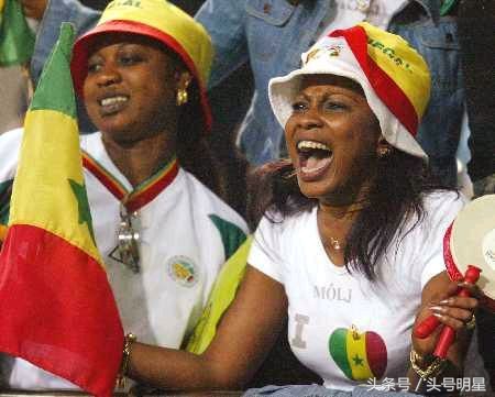 2018世界杯养眼女球迷,世界杯八强女球迷争奇斗艳