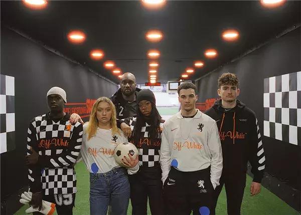 从姐弟恋到保姆上位世界杯球星背后的女人都不简单