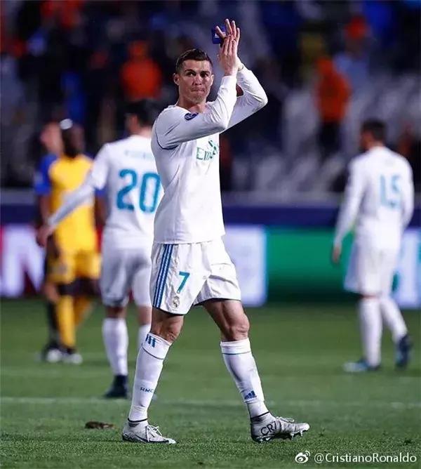 从姐弟恋到保姆上位世界杯球星背后的女人都不简单