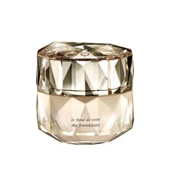 35岁女性油痘肌用什么贵妇膏好,适合混合性皮肤用的贵妇粉底液