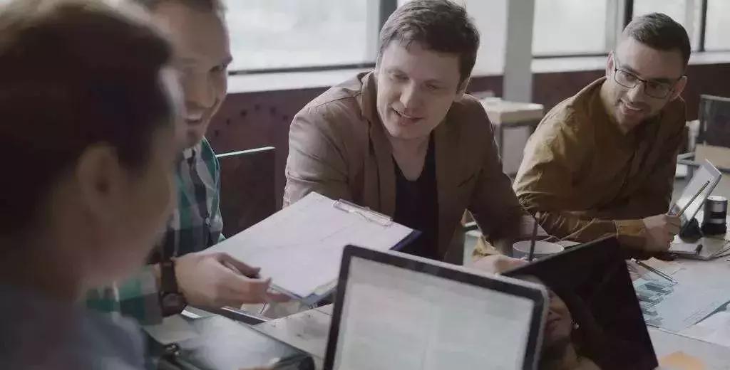 国内外电影制片人到底有什么不同?