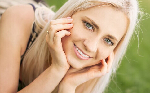 如何修复角质层薄改善敏感肌肤,角质层薄用什么护肤品修复效果好