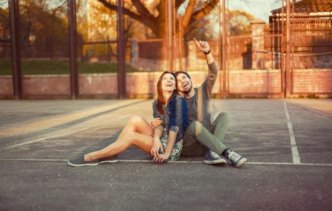 为爱违心几次都没关系？去你的，本姑娘真不喜欢看世界杯！