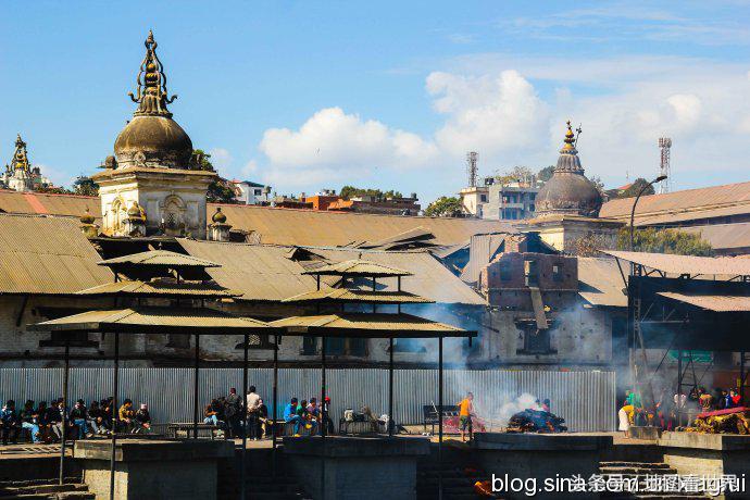 高山王国，千佛之国，佛教发源地，世界唯一非矩形*旗国**——尼泊尔