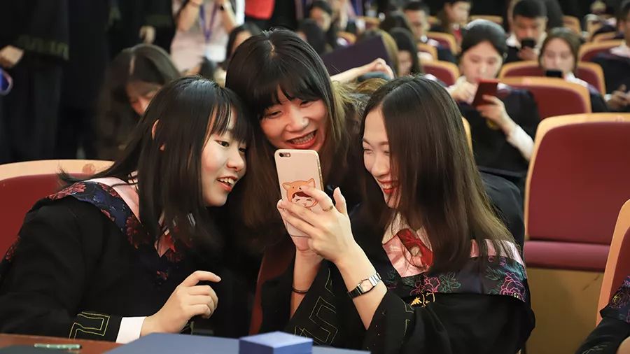 青春最珍贵的C位，是浙江大学城市学院的学位！