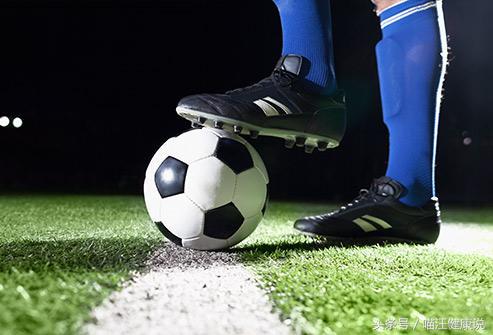 跑步伤膝盖吗权威报道,跑步免伤膝盖选哪种鞋好