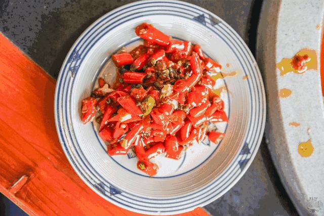 我要回杨家坪！因为这里的蒸汽石锅鲜椒鱼，让我……