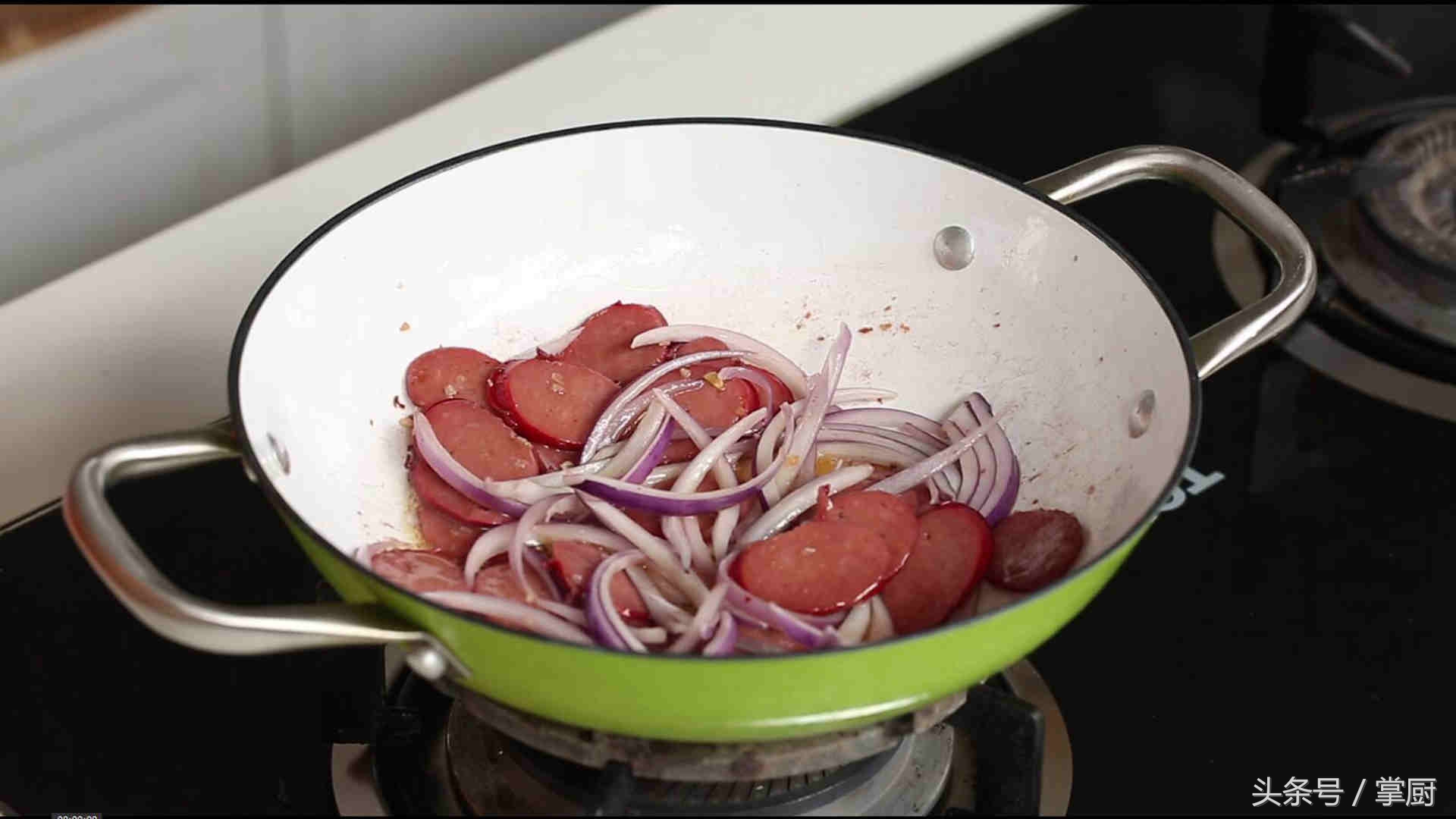 香肠怎么做最简单好吃,香肠怎么做才好吃呢