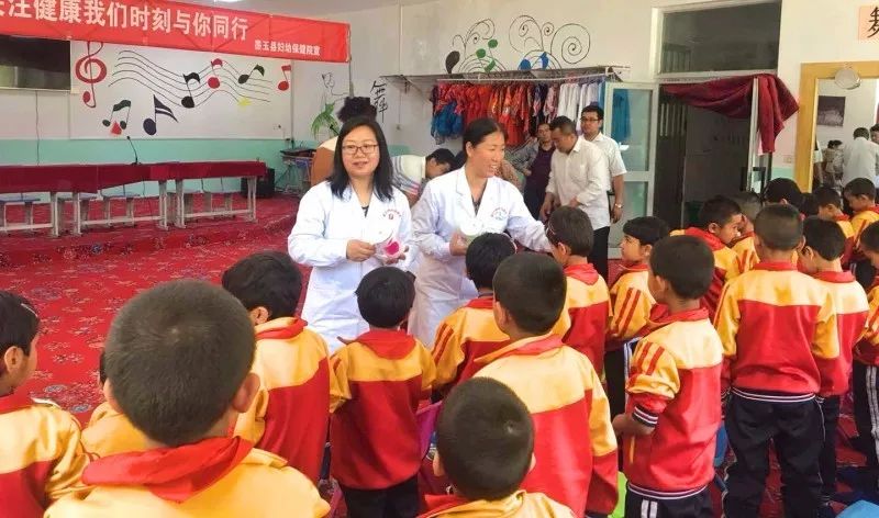 爱撒南疆热土深汗滴墨玉永恒情王文杰医生援疆三个月了