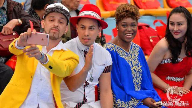 速度与激情桥上飞跃片段,速度与激情飞跃大桥精彩片段