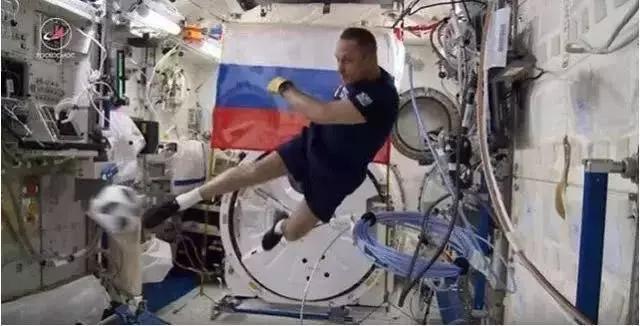 太空看世界杯,想在太空遨游