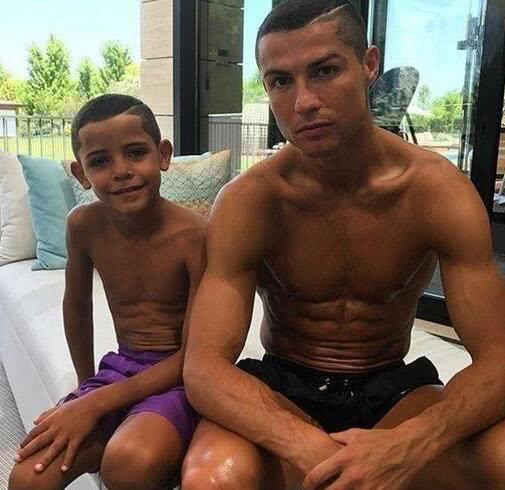 c罗的4个孩子都是亲生的吗,c罗的4个孩子