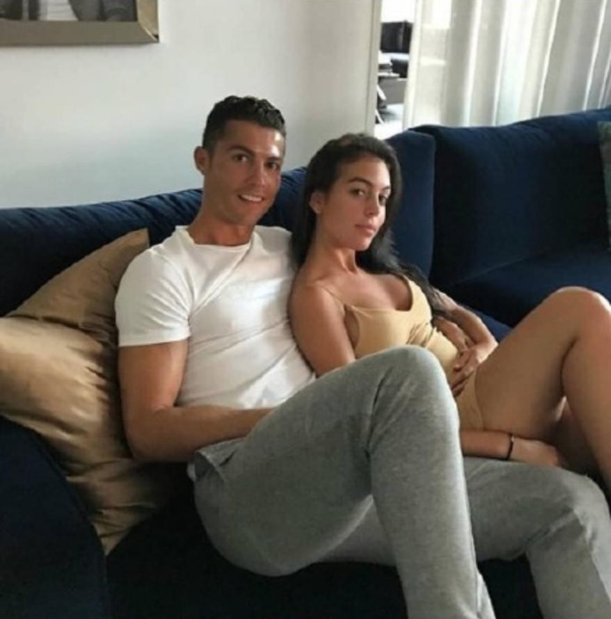 c罗的4个孩子都是亲生的吗,c罗的4个孩子