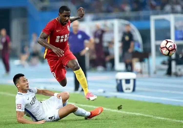 足球摄影怎样拍更好看一点,足球摄影技巧