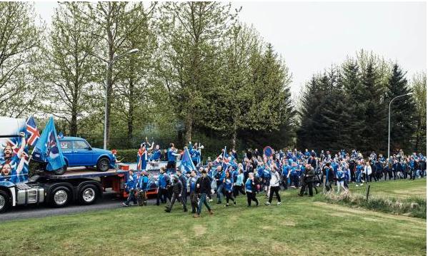 冰岛扑出点球守门员,冰岛扑出点球