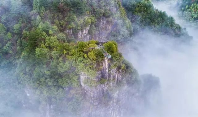 浙江旅游刺激惊险的地方,浙江旅游哪里有玻璃栈道
