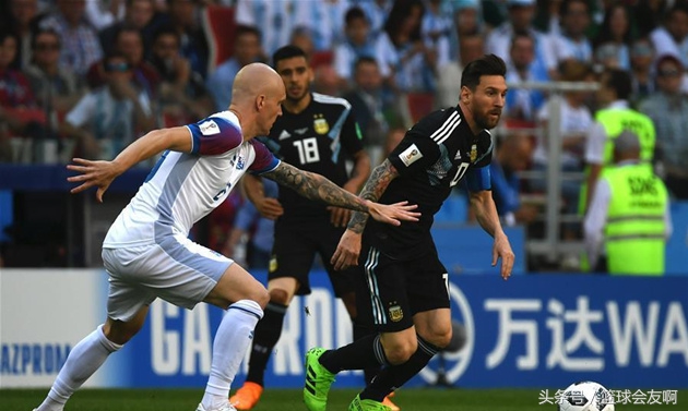 冰岛真乃神队也!让梅西唱了首凉凉的门将居然是冰岛国内著名导演