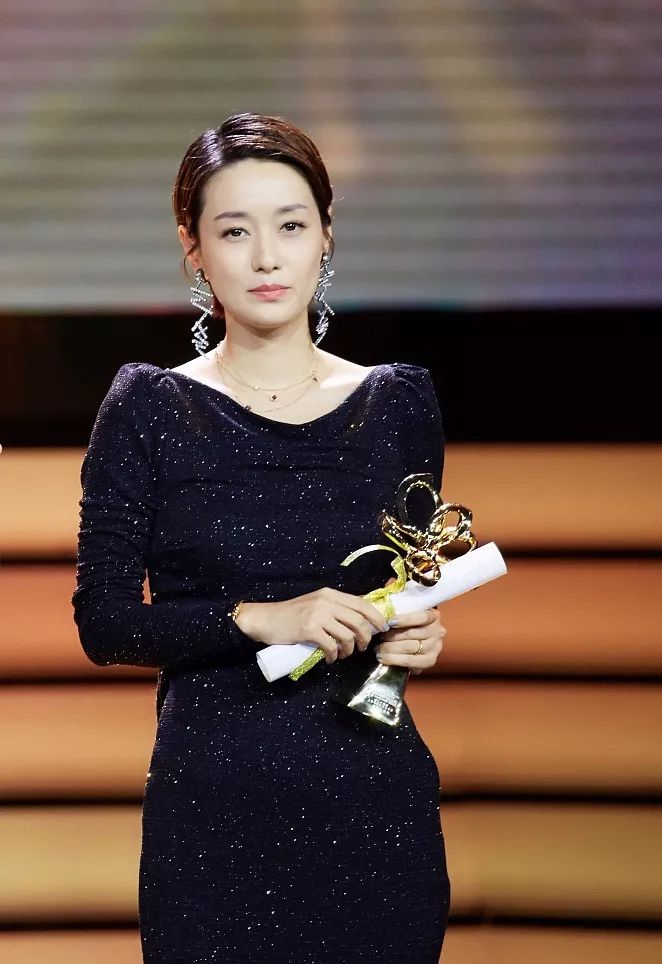 马伊琍的不惑人生堪称完美,马伊琍的一句生活不易且行且珍惜