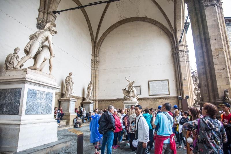 欧洲人像雕塑过程视频,欧洲人物雕像面部