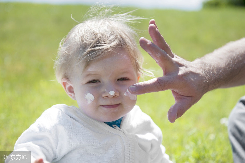 宝宝防晒很重要,最容易忽视的防晒部位