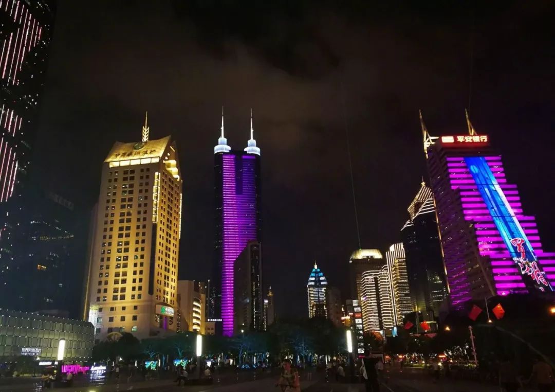 深圳的夜景哪个地方比较漂亮,深圳夜景灯光秀最佳观看地点