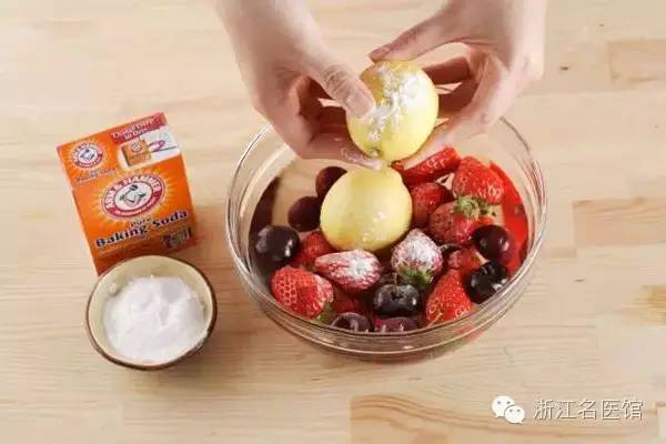 担心杨梅生虫不敢吃什么原因,杨梅有小虫子还能吃吗