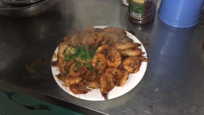 在家做油焖大虾原来这么简单,简单美食手把手教你在家油焖大虾