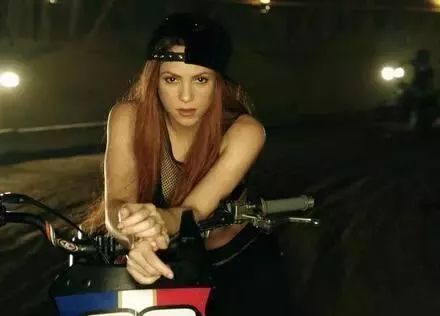 男单女双｜西班牙除了盛产帅哥还盛产姐弟恋？