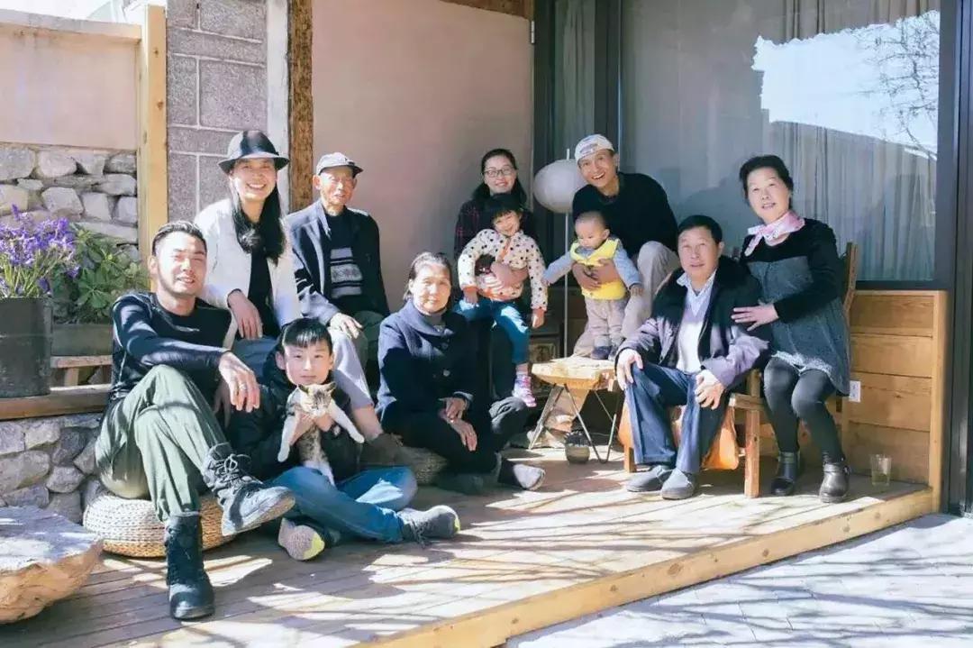 一个辍学生在大理租下23个足球场大的地方，种菜、养牛、建农场