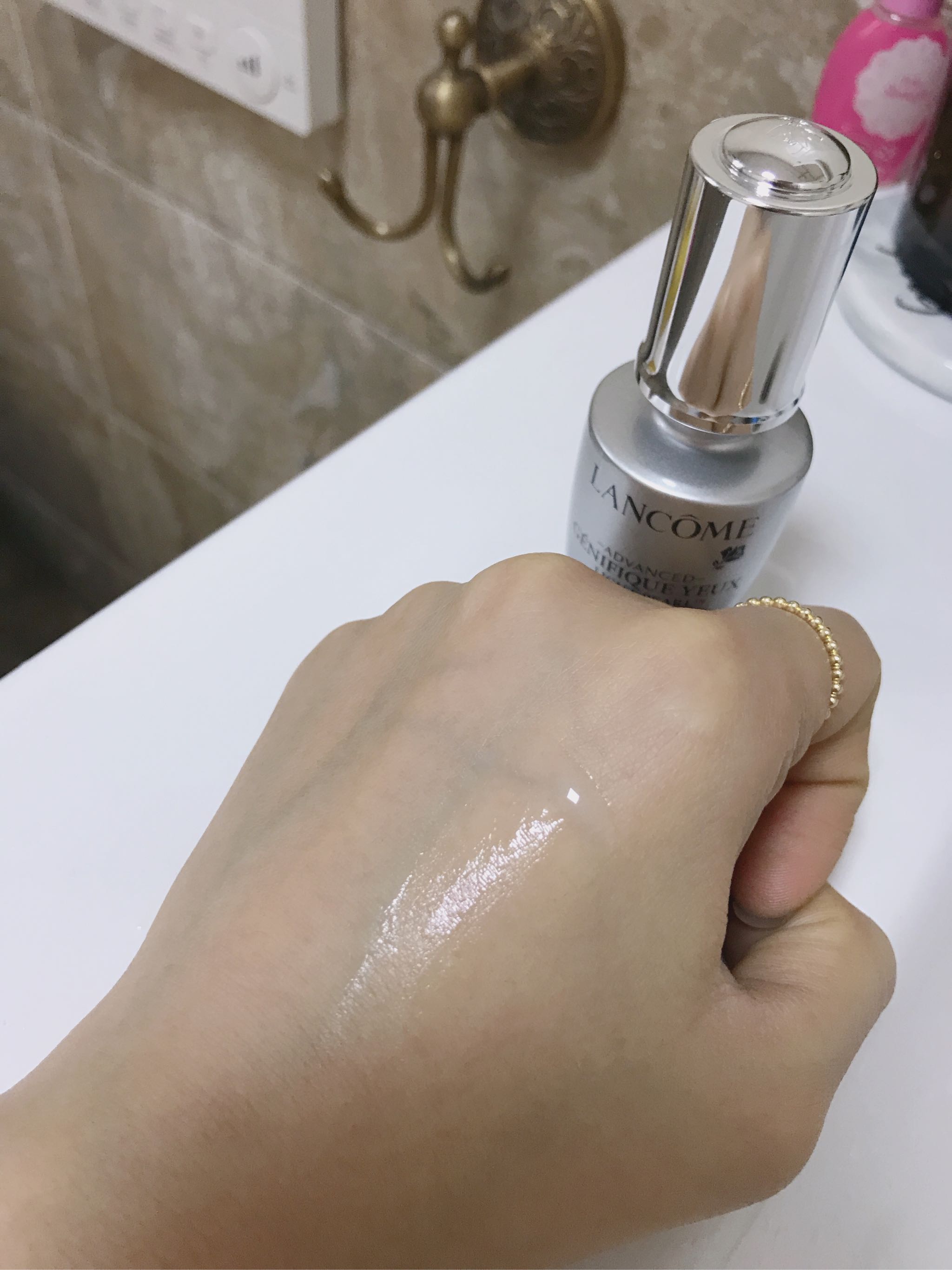 兰蔻大眼精华真假,兰蔻大眼精华不怎么好闻