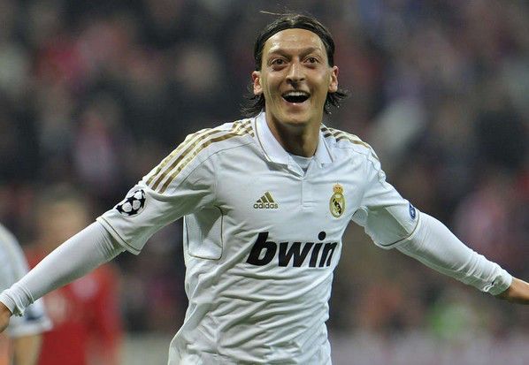 梅西和c罗的豪车,世界杯豪车