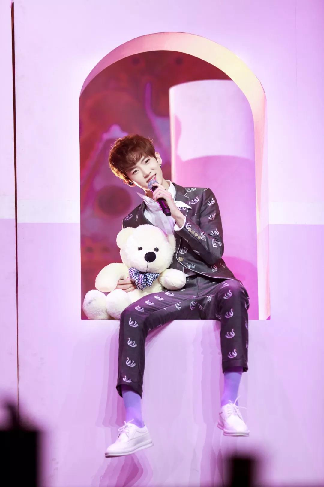 乐华七子新歌nexttoyou,乐华七子亚洲新歌榜舞台