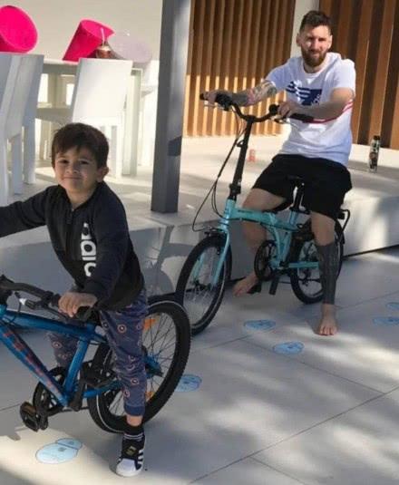 梅西的大儿子蒂亚戈踢足球,梅西大儿子蒂亚戈最新消息