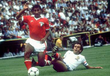 世界杯亚洲足球历史最好成绩,亚洲世界杯足球最高纪录