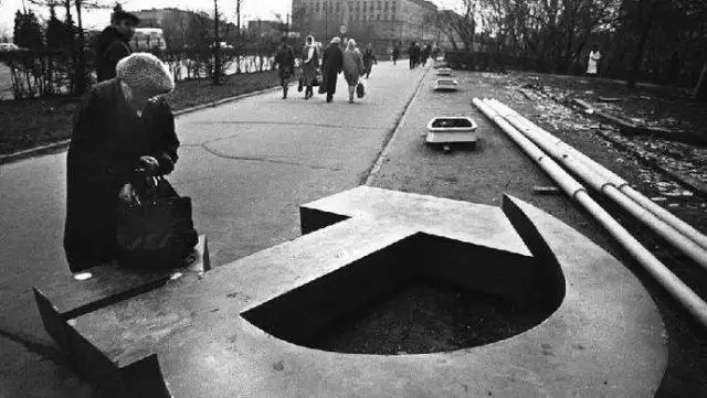 生于1990原作,生于1990解释