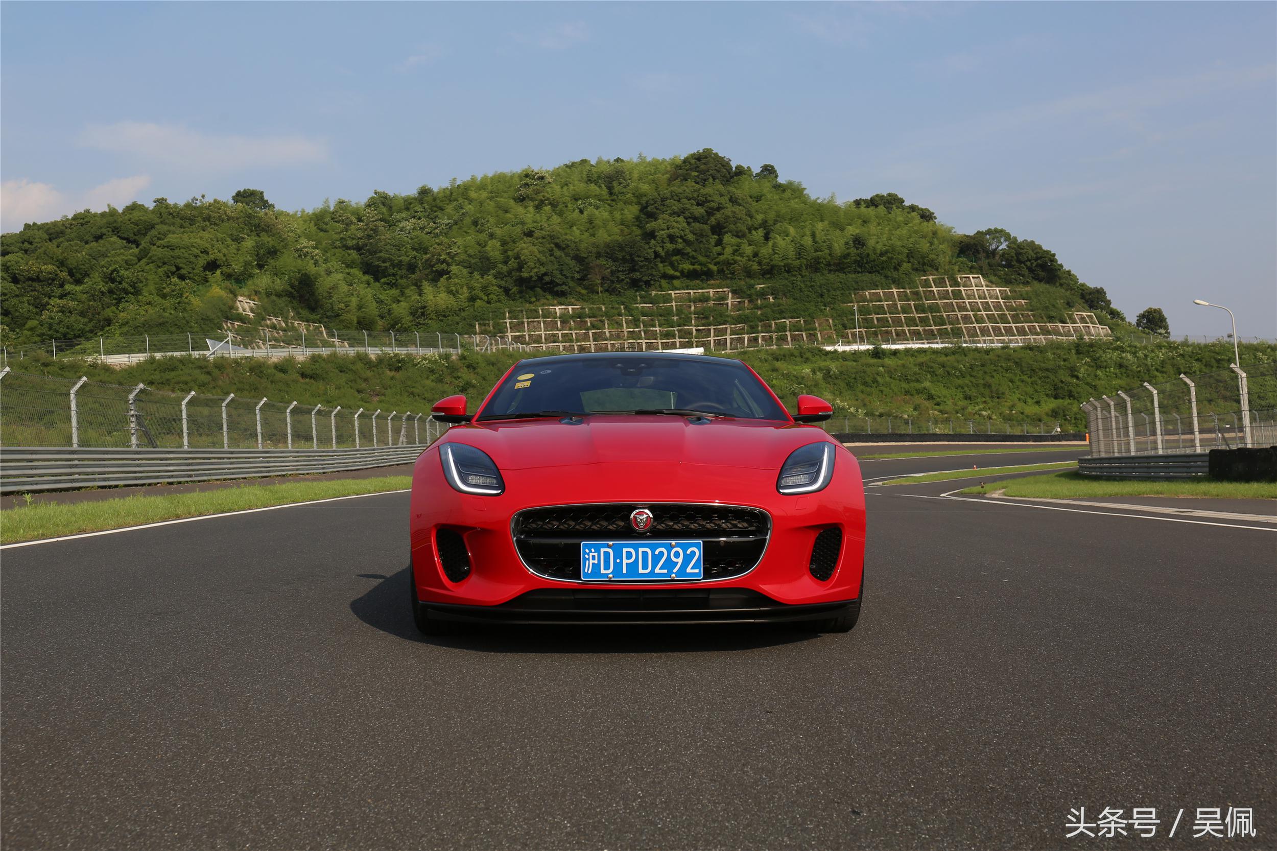 新捷豹f-type2.0t测评,赛道测试捷豹f-type2.0t