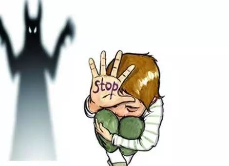 一女孩遭到同学的爸爸性侵半年之久！方式令人十分吃惊