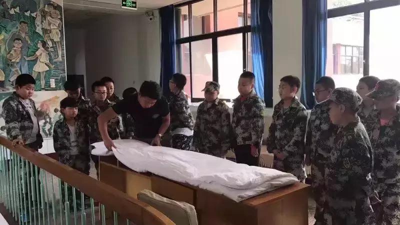 唐山青少年军事夏令营招生,唐山中小学生军事夏令营培训