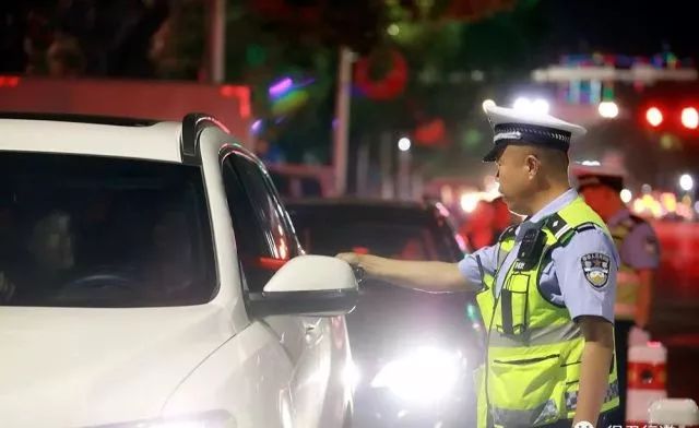 交警严查世界杯酒驾,交警推出欧洲杯酒驾套餐