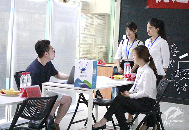 优逸客就业服务中心2018年第四届企业招聘会纪实