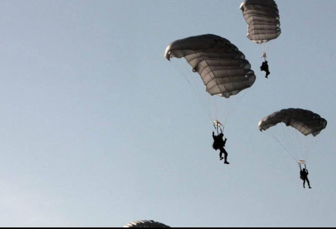 空降兵为什么死亡率那么高,怕死不当空降兵的意思