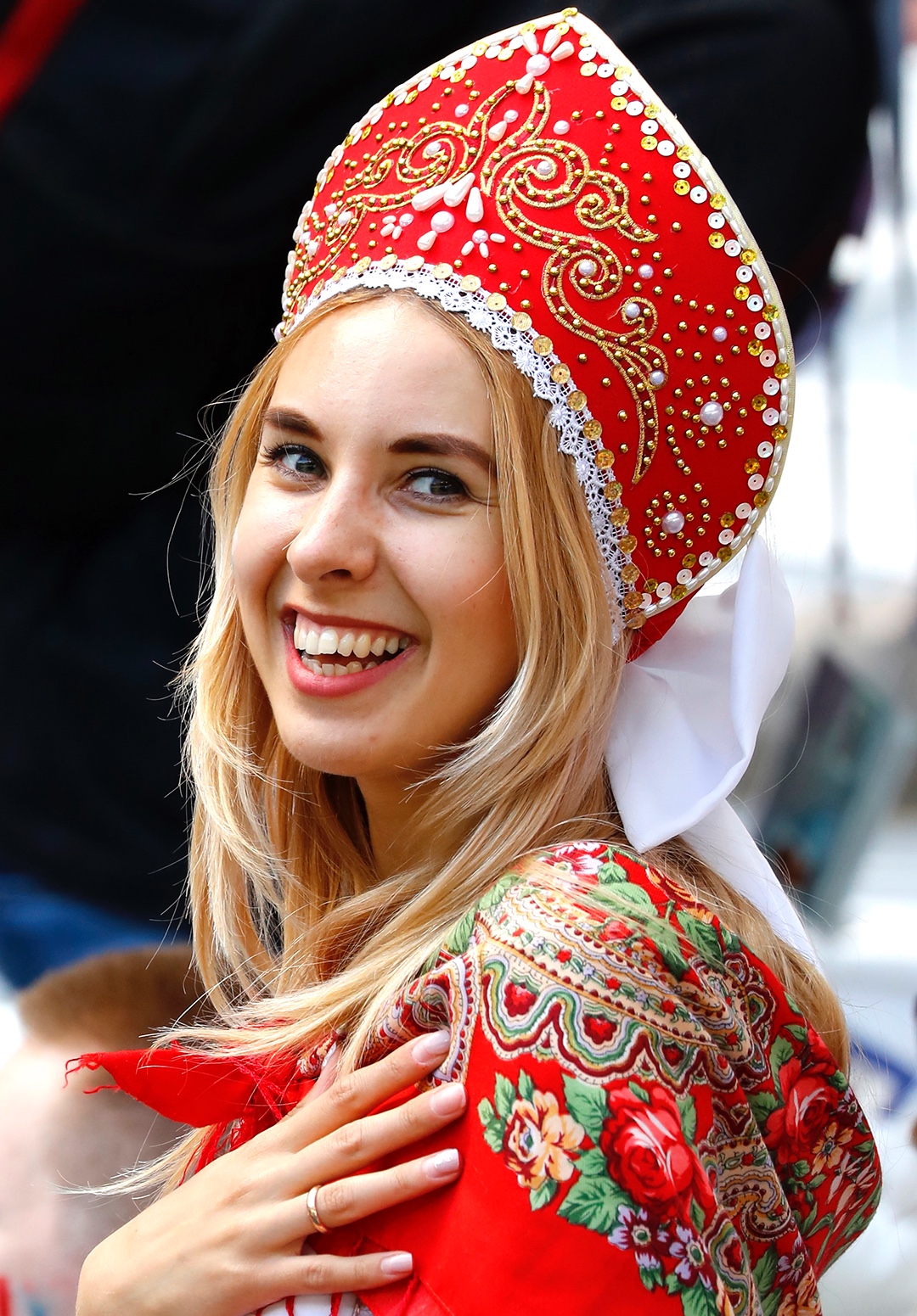 看球生气怎么哄,看球搞笑场面