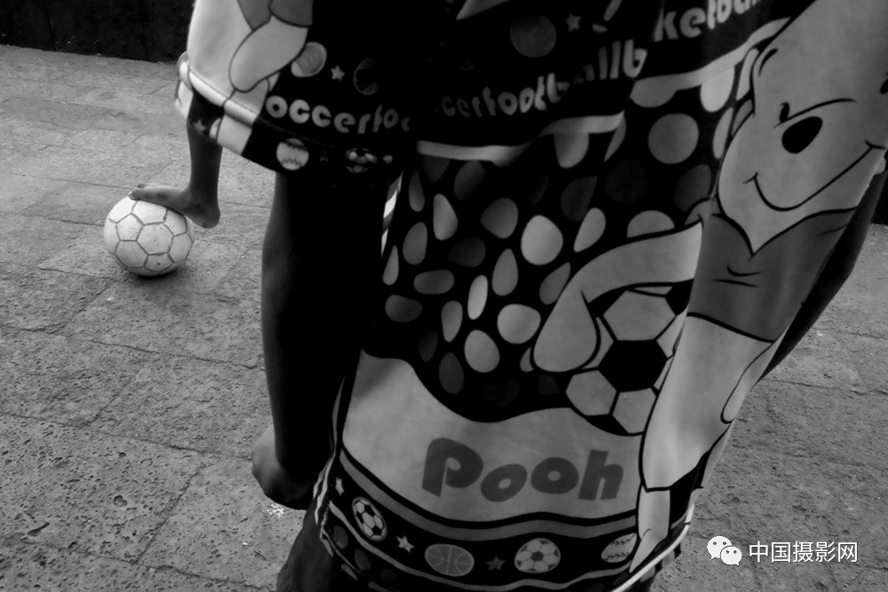 印度摄影家SashiBDa作品赏析——《足球精神》